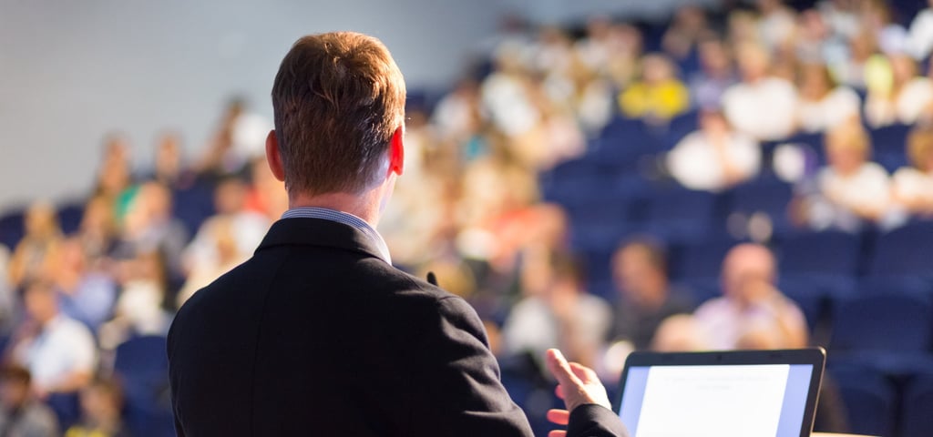 8 tips til å velge den rette foredragsholderen til arrangementet